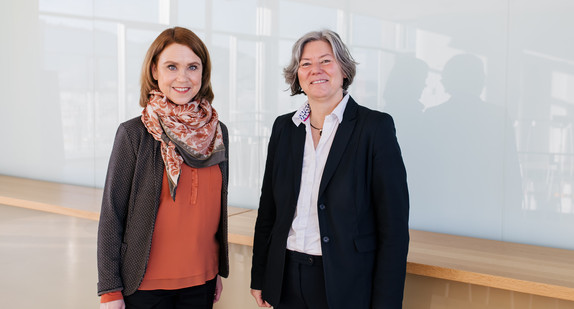 Wissenschaftsministerin Petra Olschowski zu Besuch an der Uni Freiburg