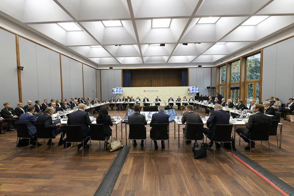 Transformation Treffen des Strategiedialogs Automobilwirtschaft in Brüssel 6. Jahresveranstaltung des Strategiedialogs Automobilwirtschaft Baden-Württemberg in Brüssel