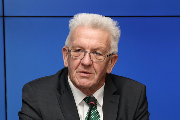 Pressekonferenz Land bleibt attraktives Studienziel Ministerpräsident Winfried Kretschmann
