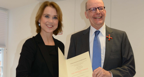 Staatssekretärin Petra Olschowski_Prof Maaß BVK 05_01_2018