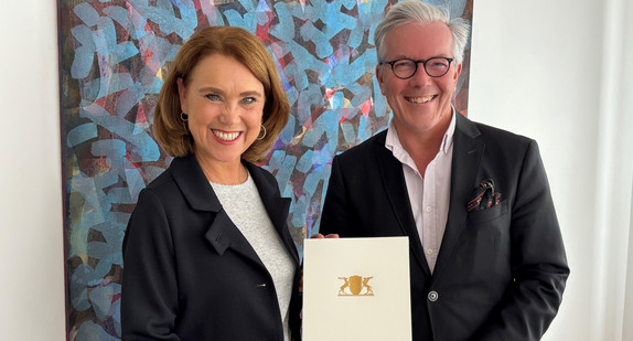 Wissenschaftsministerin Petra Olschowski und Marc-Oliver Hendriks 