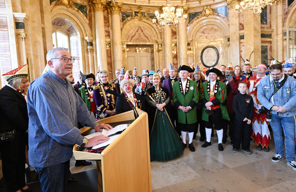Fastnacht Empfang für Karnevals- und Fasnachtsvereine Innenminister Thomas Strobl (links) beim Empfang für die Karnevals- und Fasnachtsvereine des Landes