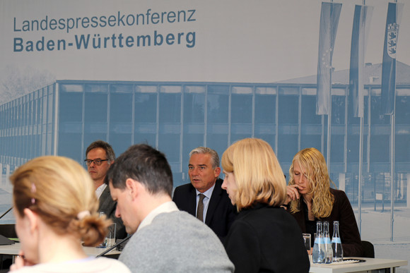 Pressekonferenz Elektronische Akte für die Landesverwaltung Regierungspressekonferenz in Stuttgart