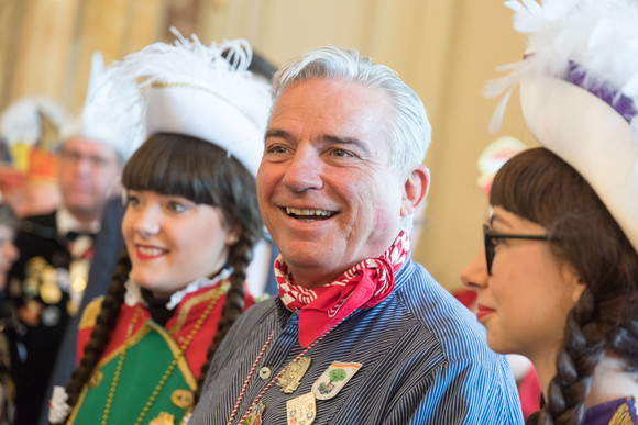 Fastnacht Empfang für die Karnevals- und Fastnachtsvereine Innenminister Thomas Strobl (M.) beim Empfang für die Karnevals- und Fastnachtsvereine des Landes (Foto: Staatsministerium Baden-Württemberg)