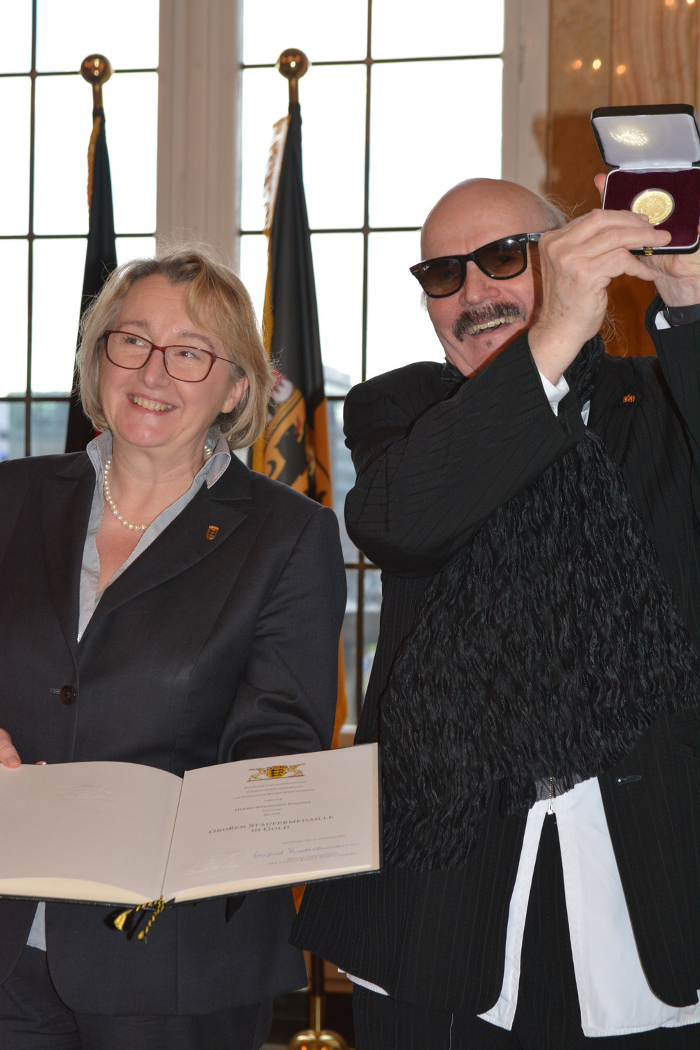 Ministerin Theresia Bauer überreicht Wolfgang Dauner die Staufermedaille in Gold, Foto: MWK