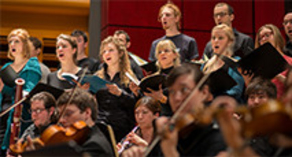 Nachwuchsensemble desJSB Ensemble Foto: © Holger Schneider