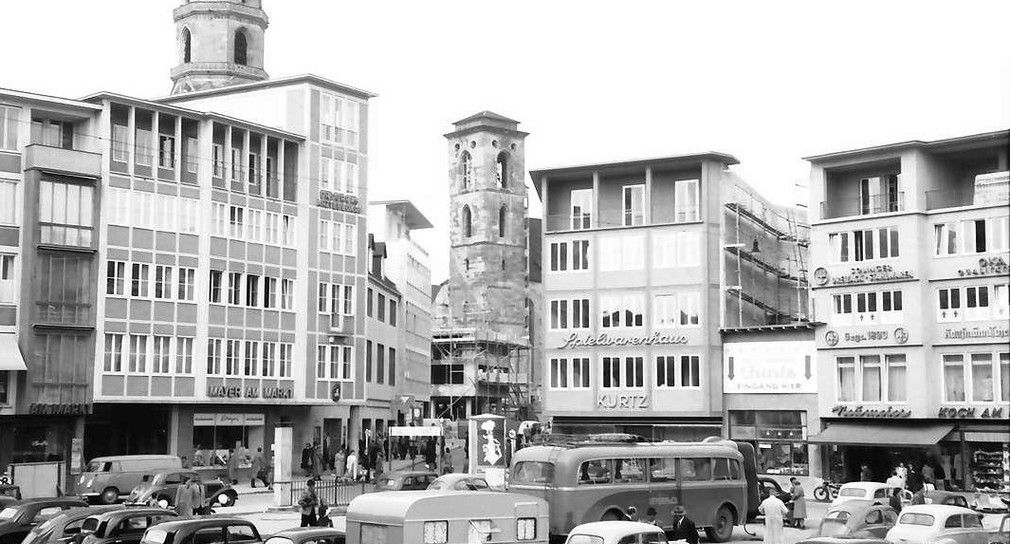 Stuttgarter Marktplatz im September 1952.