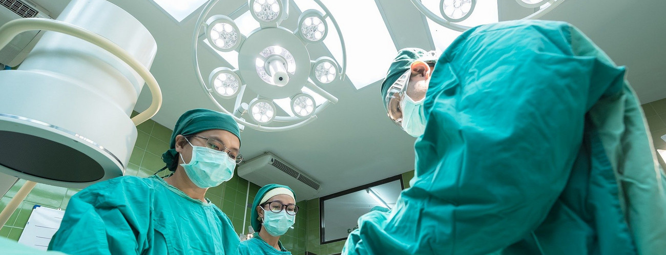 Symbolbild einer Operation in einem Krankenhaus
