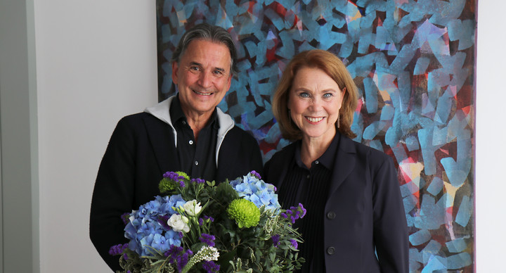 Tamas Detrich und Petra Olschowski bei Vertragsunterzeichnung