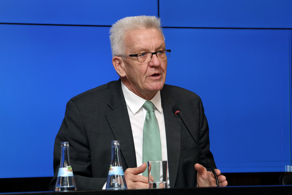 Pressekonferenz Landesregierung startet „Popup Labor BW“ Ministerpräsident Winfried Kretschmann