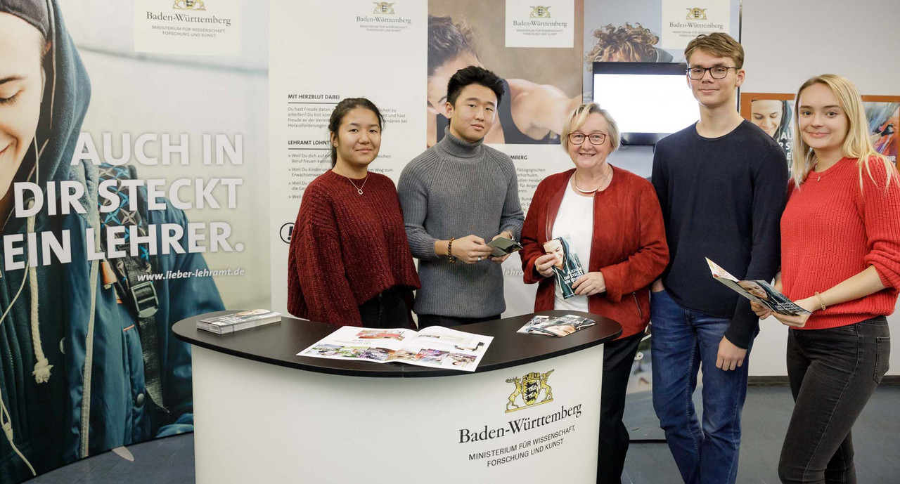 Auch In Dir Steckt Eine Lehrerin Start Der Landesweiten Werbekampagne Lieberlehramt Ministerium Fur Wissenschaft Forschung Und Kunst Baden Wurttemberg