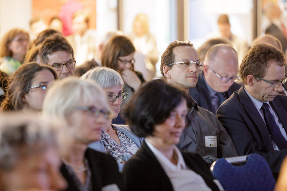 Im abschließenden Podiumsgespräch wurden die Ergebnisse der Workshops vorgestellt