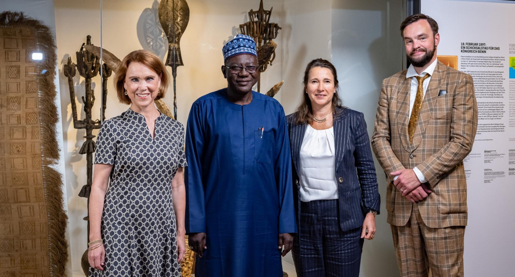 Generaldirektor der nigerianischen Museums- und Denkmalbehörde besucht Stuttgarter Museum