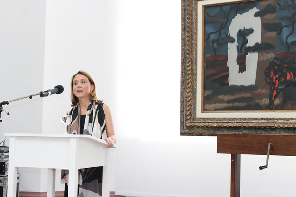 Bildende Kunst Übergabe Magritte-Gemälde an Kunsthalle Karlsruhe Kunststaatssekretärin Petra Olschowski am Rednerpult, Foto: Kunsthalle Karlsruhe