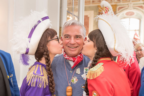 Fastnacht Empfang für die Karnevals- und Fastnachtsvereine Innenminister Thomas Strobl (M.) beim Empfang für die Karnevals- und Fastnachtsvereine des Landes (Foto: Staatsministerium Baden-Württemberg)