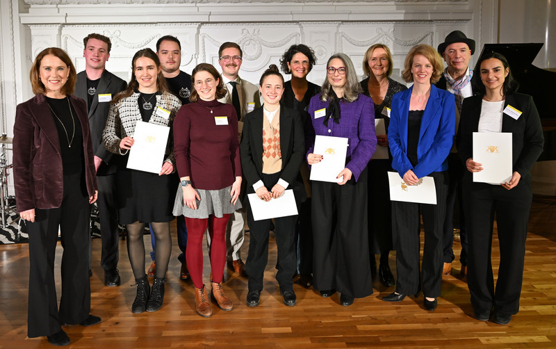Landeslehrpreis Gruppenbild mit Petra Olschowski