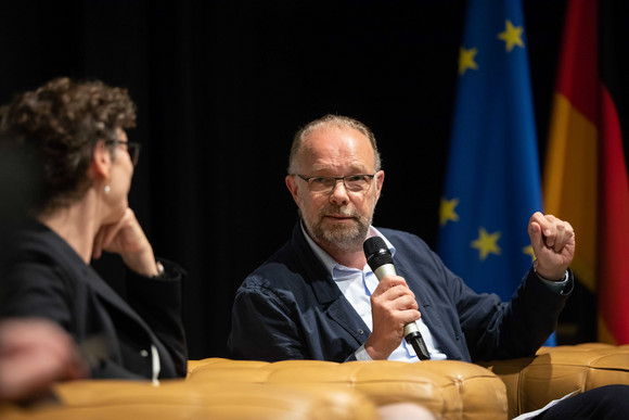 Demokratie Symposium „Demokratische Öffentlichkeit neu denken“ Bernd Ulrich, Stellvertretender Chefredakteur DIE ZEIT