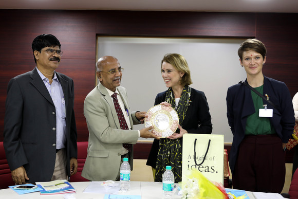 Kunst und Kultur Staatssekretärin besucht Indien Staatssekretärin besucht SRM Madras