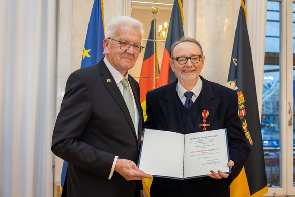 Ministerpräsident Winfried Kretschmann (links) und Dr. Wolfgang Rapp (rechts)