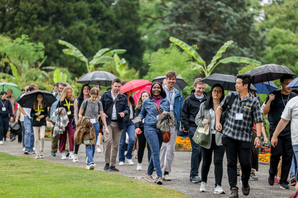 Internationale Forschende auf der Insel Mainau